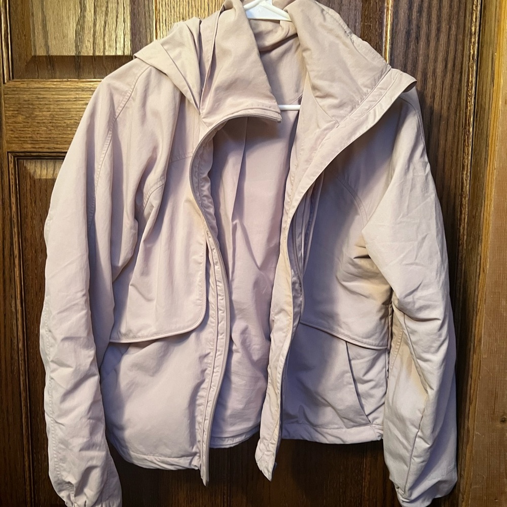 Lululemon Always Effortless Jacket Size 6